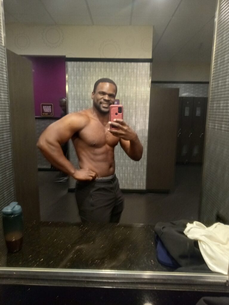 Week 17 physique progress photo showing upper-body muscle definition as part of the Fit & Free Token Discipline Protocol transformation program.